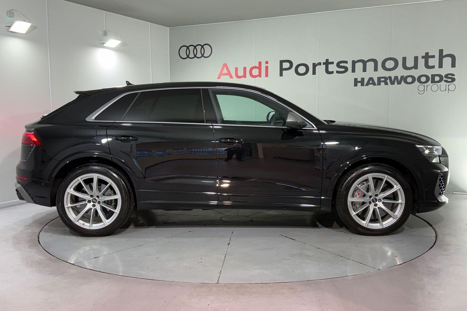 Used Audi RS Q8 2025 for sale - 76913420: Photo 2