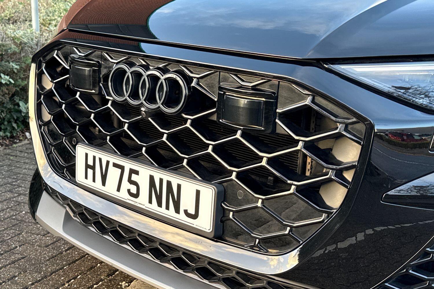 Used Audi RS Q8 2025 for sale - 76913420: Photo 21