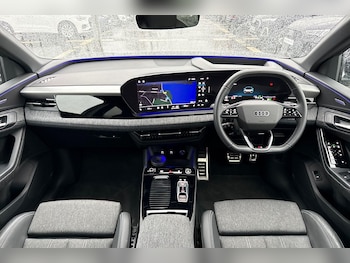 Used Audi Q6 e-tron 2025 for sale - 77646441: Photo