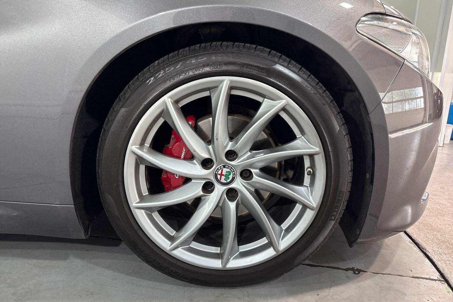 Used Alfa Romeo Giulia 2017 for sale - 77040873: Photo 13