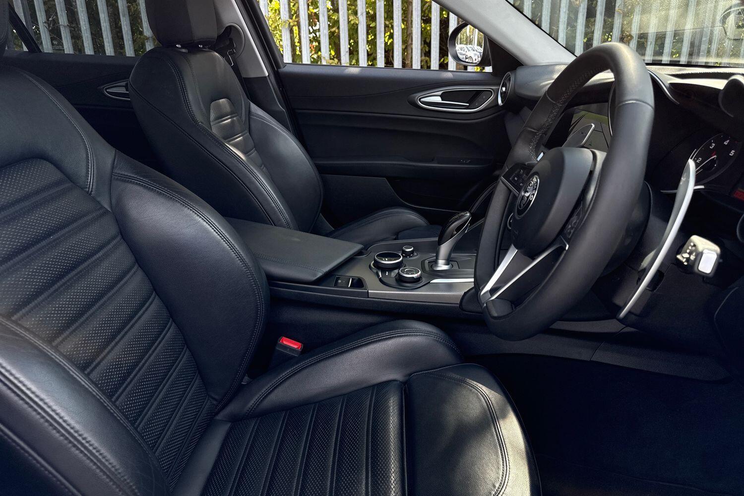 Used Alfa Romeo Giulia 2017 for sale - 77040873: Photo 25