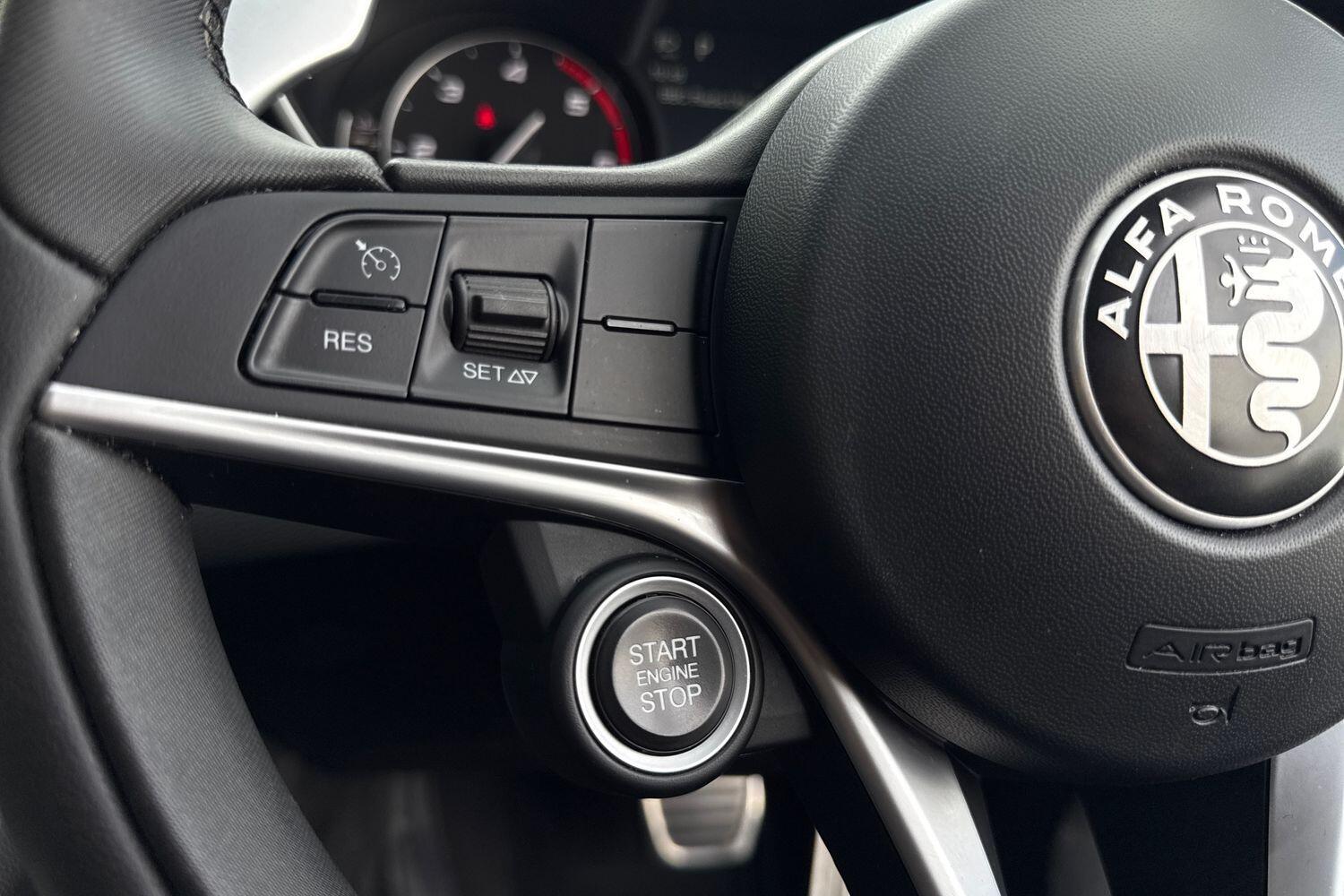 Used Alfa Romeo Giulia 2017 for sale - 77040873: Photo 36