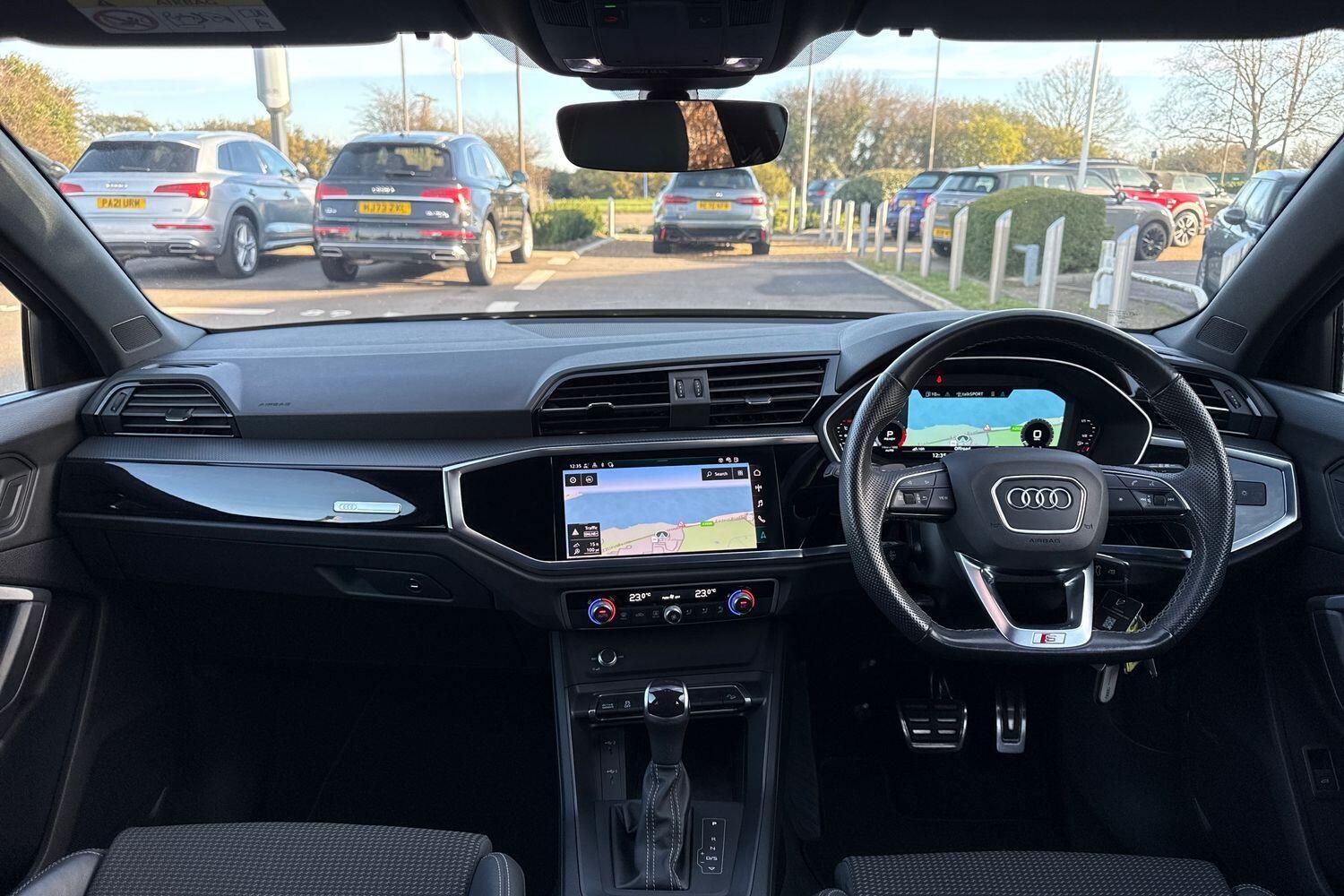 Used Audi Q3 2023 for sale - 76727080: Photo 3