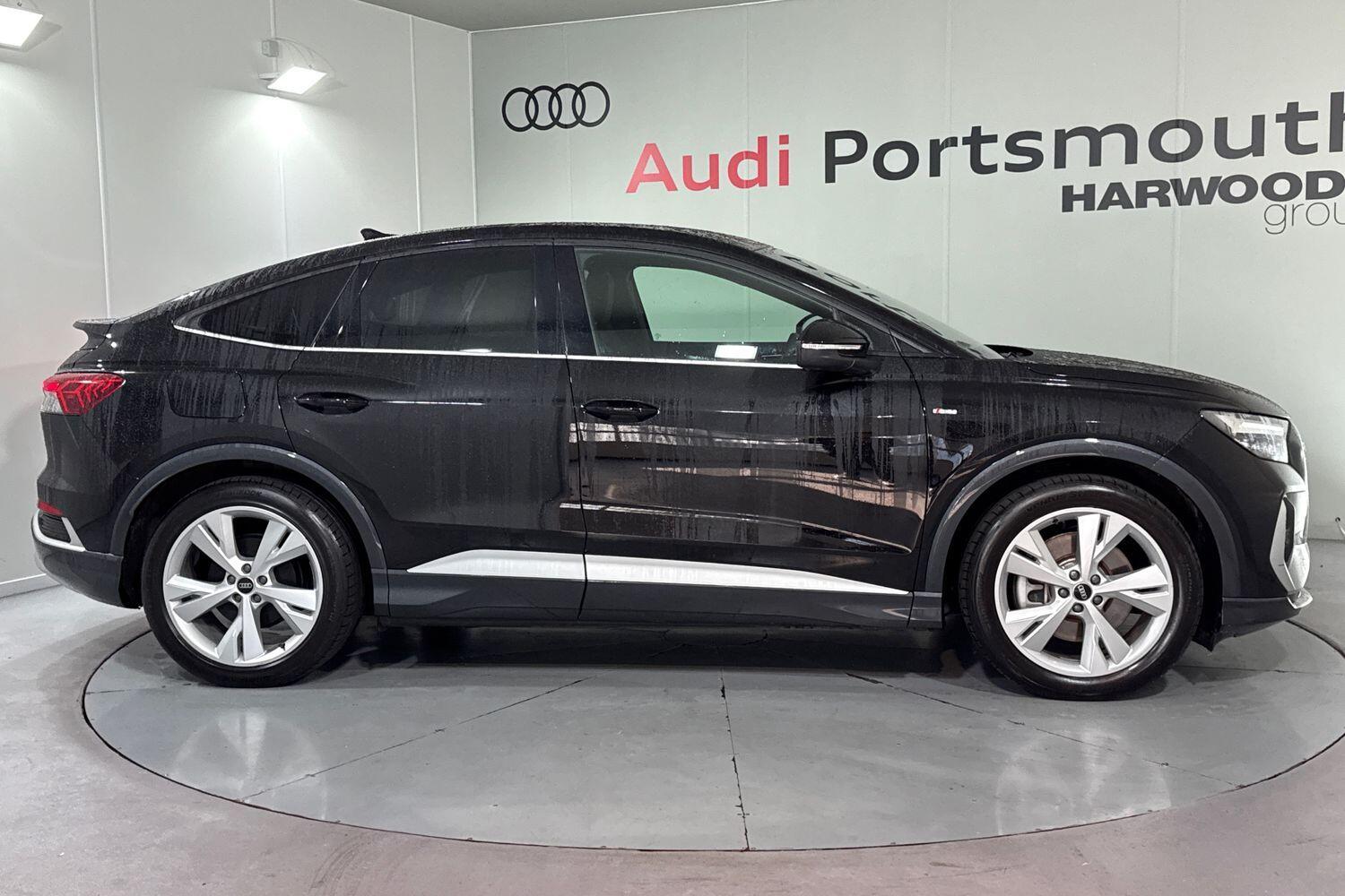 Used Audi Q4 e-tron 2024 for sale - 76108949: Photo 2