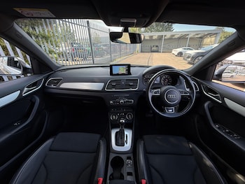 Used Audi Q3 2018 for sale - 75492459: Photo