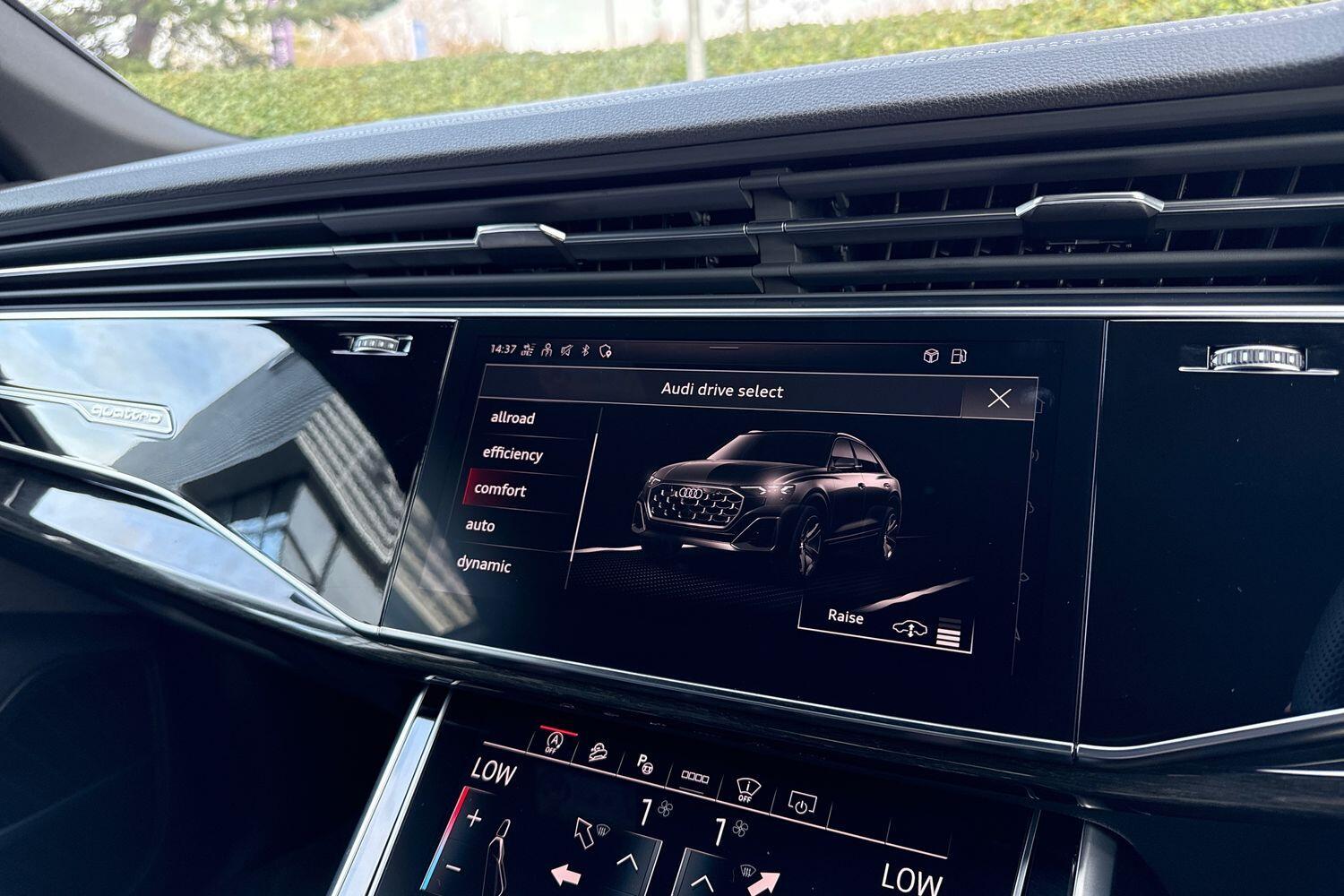 Used Audi Q8 2025 for sale - 77696401: Photo 31