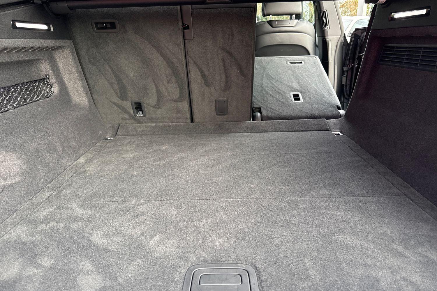 Used Audi Q8 2025 for sale - 77696401: Photo 43