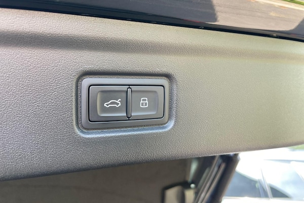 Used Audi S6 e-tron Avant 2025 for sale - 76295846: Photo 19