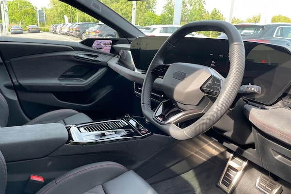 Used Audi S6 e-tron Avant 2025 for sale - 76295846: Photo 25