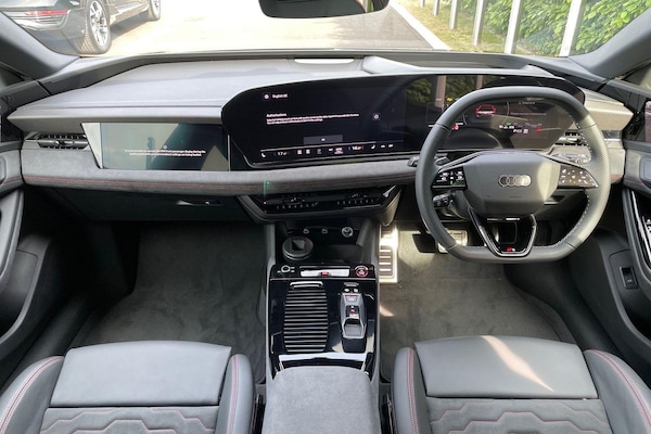 Used Audi S6 e-tron Avant 2025 for sale - 76295846: Photo 3