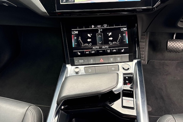 Used Audi e-tron 2020 for sale - 76246713: Photo 41