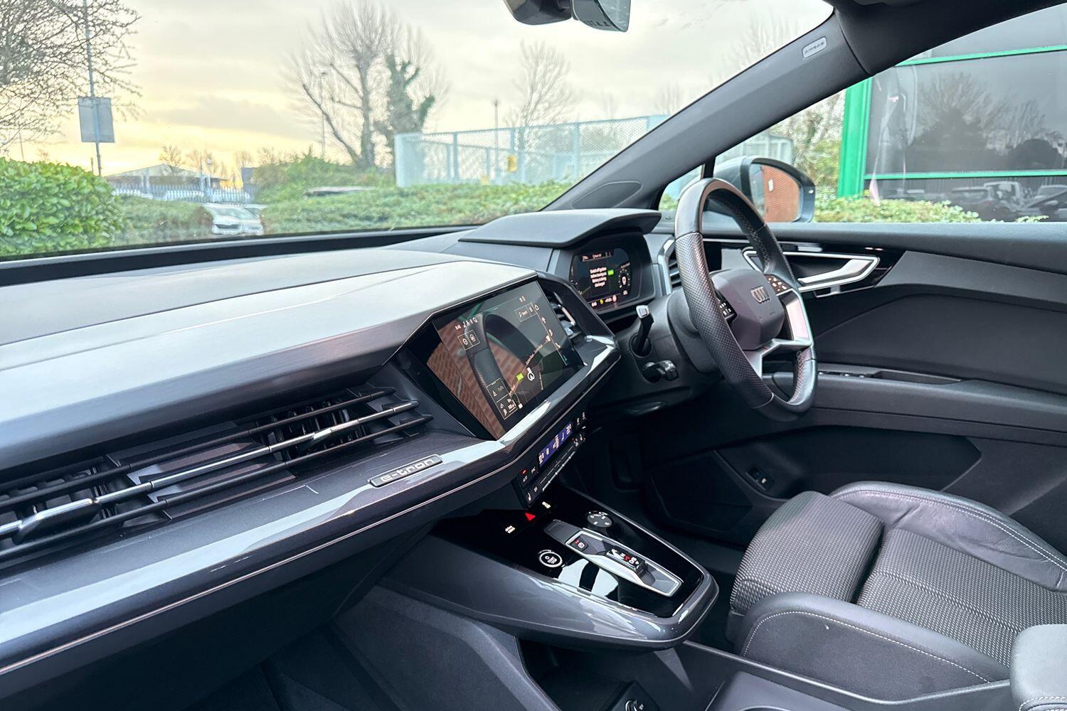 Used Audi Q4 e-tron 2021 for sale - 76918631: Photo 32