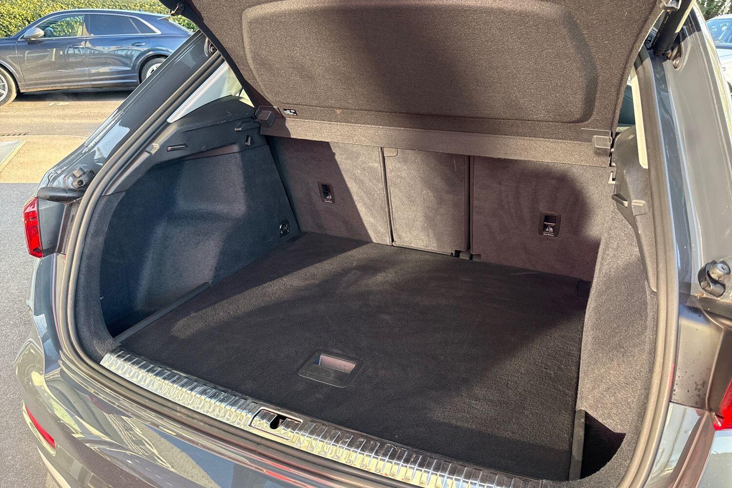 Used Audi Q3 for sale - 77586500: Photo 35