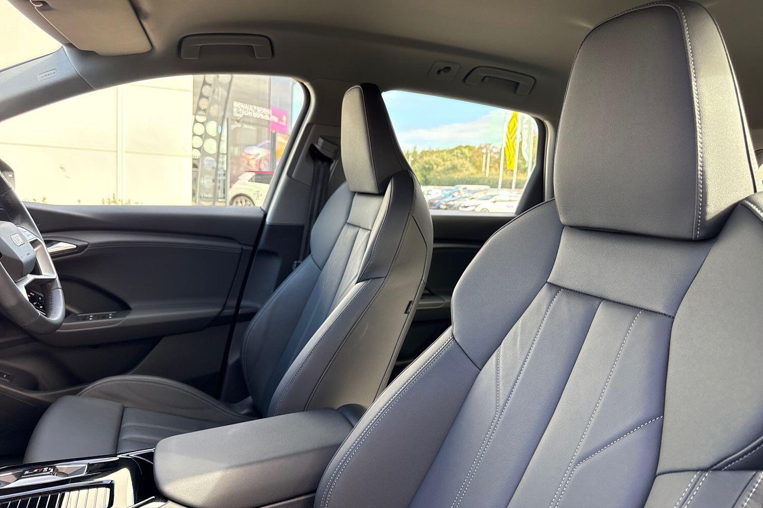 Used Audi Q6 e-tron 2025 for sale - 76042708: Photo 29