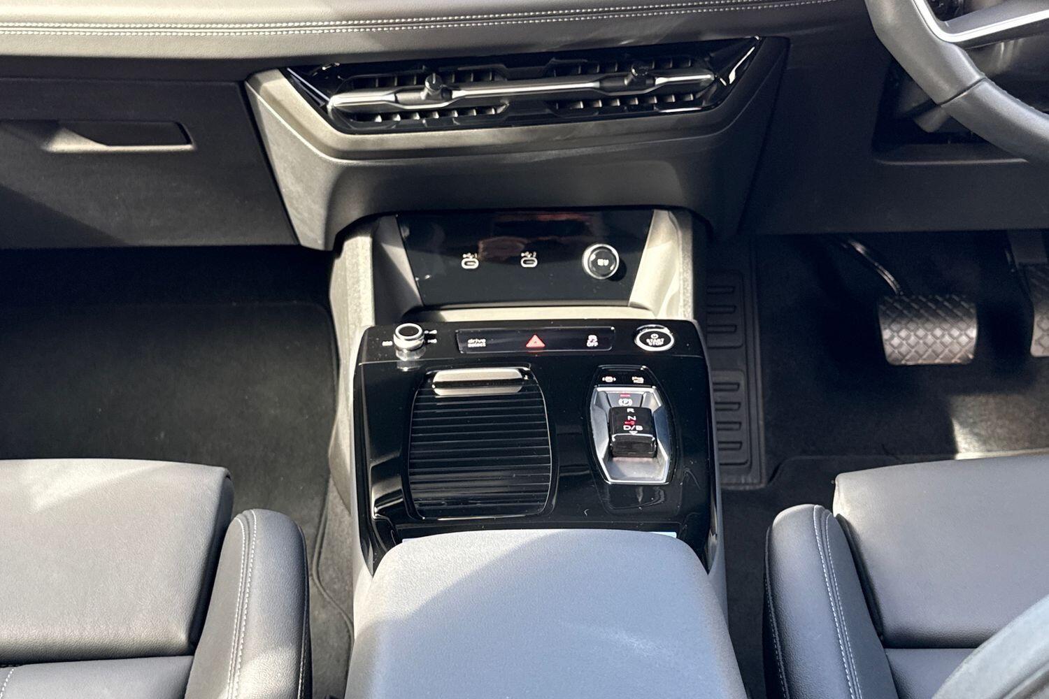 Used Audi Q6 e-tron 2025 for sale - 76042708: Photo 41