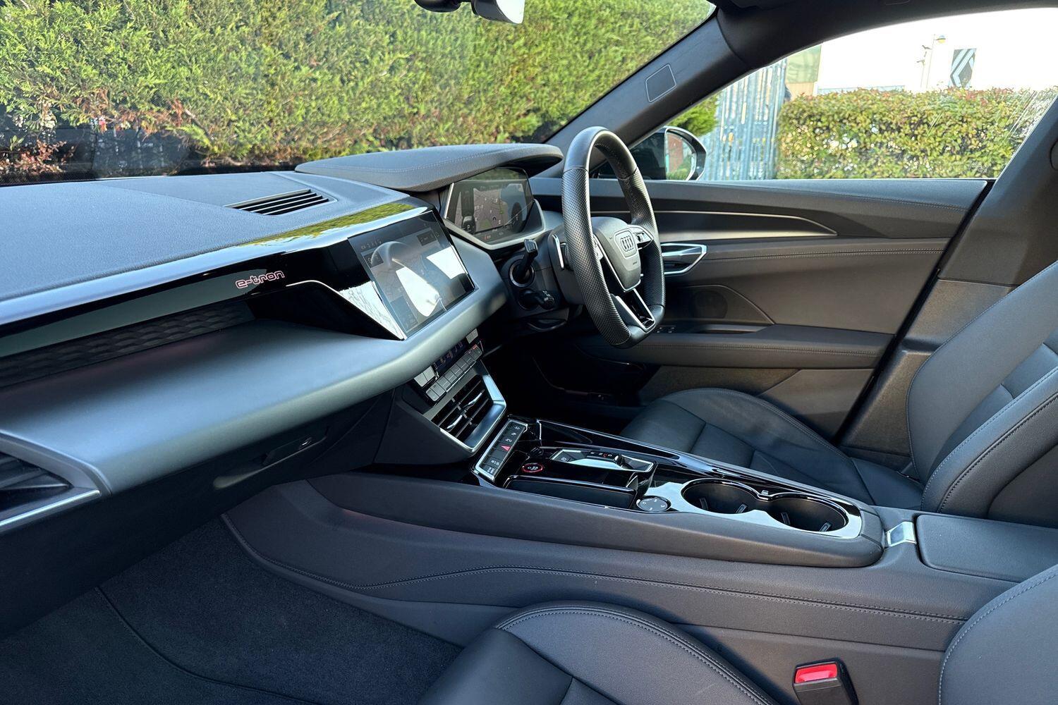 Used Audi e-tron GT 2022 for sale - 77351786: Photo 13