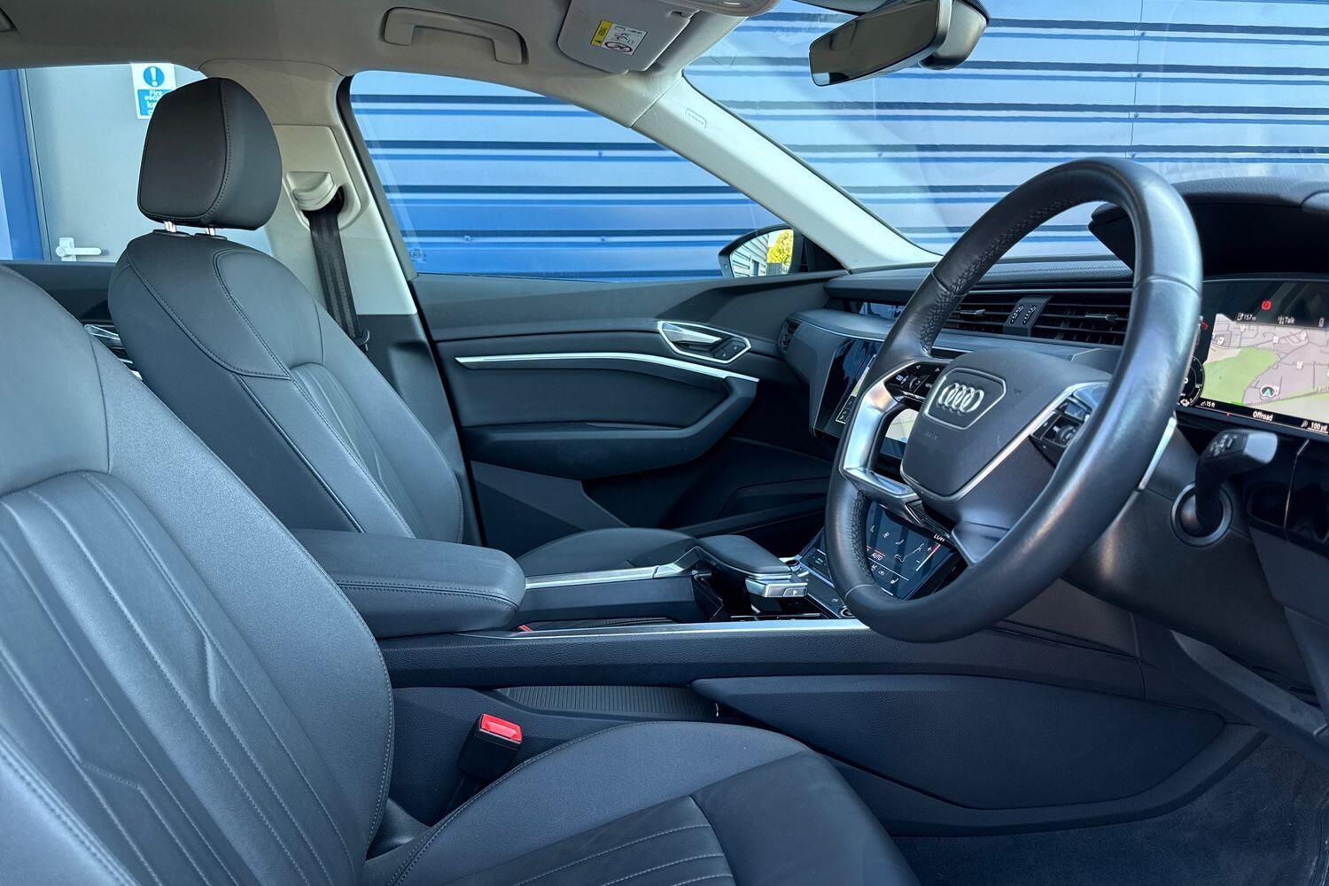 Used Audi e-tron 2022 for sale - 76296049: Photo 26