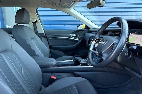 Used Audi e-tron 2022 for sale - 76296049: Photo 26
