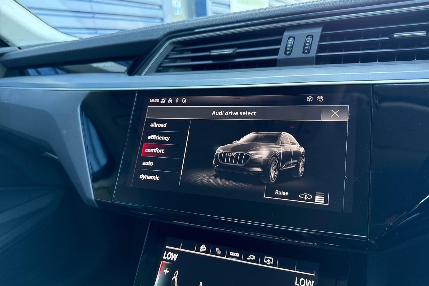 Used Audi e-tron 2022 for sale - 76296049: Photo 32