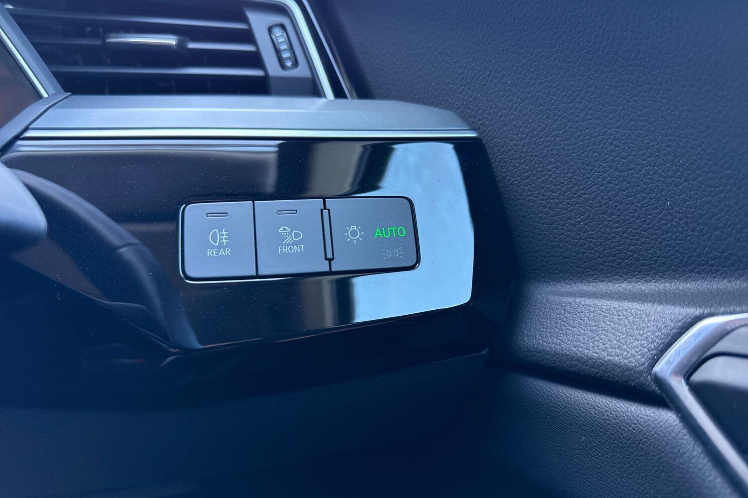 Used Audi e-tron 2022 for sale - 76296049: Photo 51