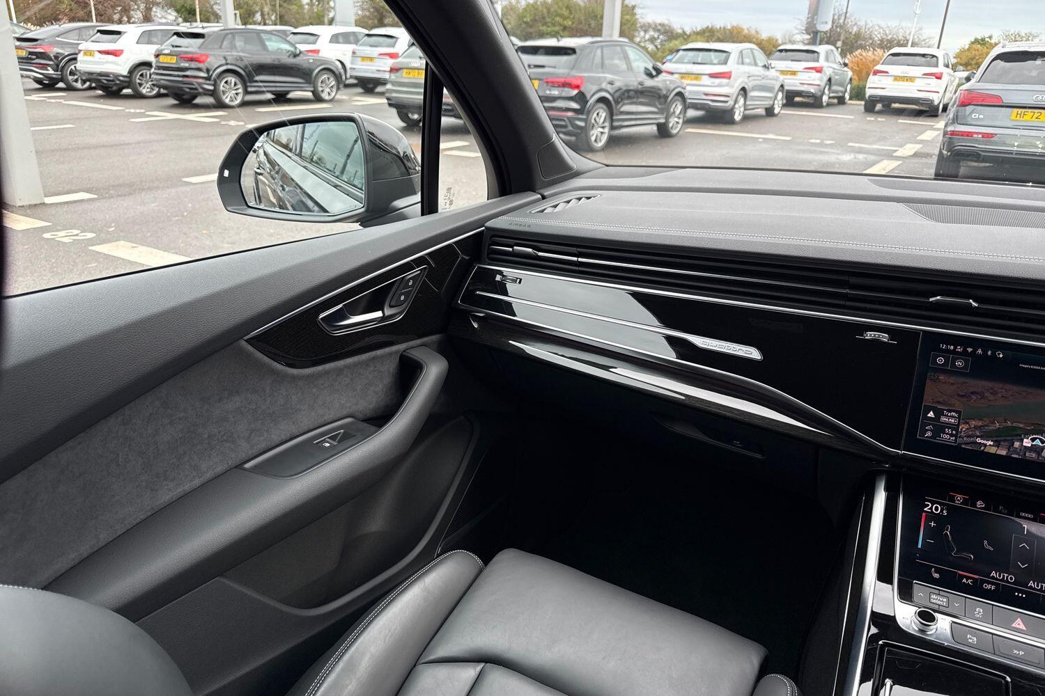 Used Audi Q7 2025 for sale - 77479357: Photo 46