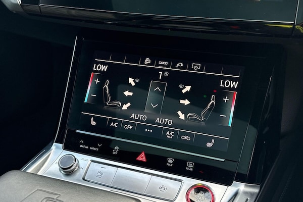 Used Audi e-tron 2021 for sale - 76246609: Photo 25