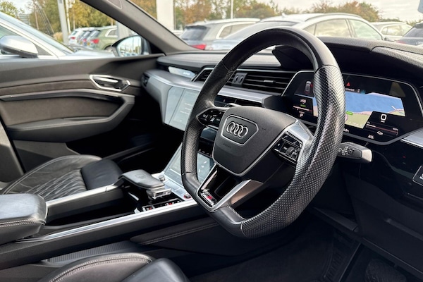 Used Audi e-tron 2021 for sale - 76246609: Photo 28