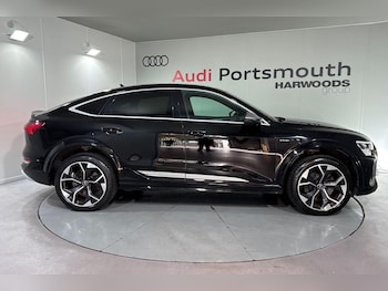 Used Audi e-tron 2021 for sale - 76246609: Photo 2