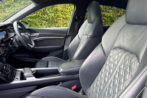 Used Audi e-tron 2021 for sale - 76246609: Photo 32