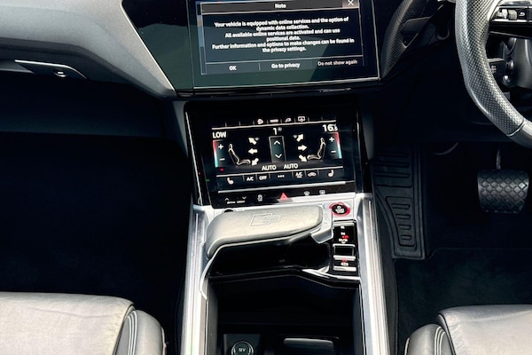 Used Audi e-tron 2021 for sale - 76246609: Photo 44