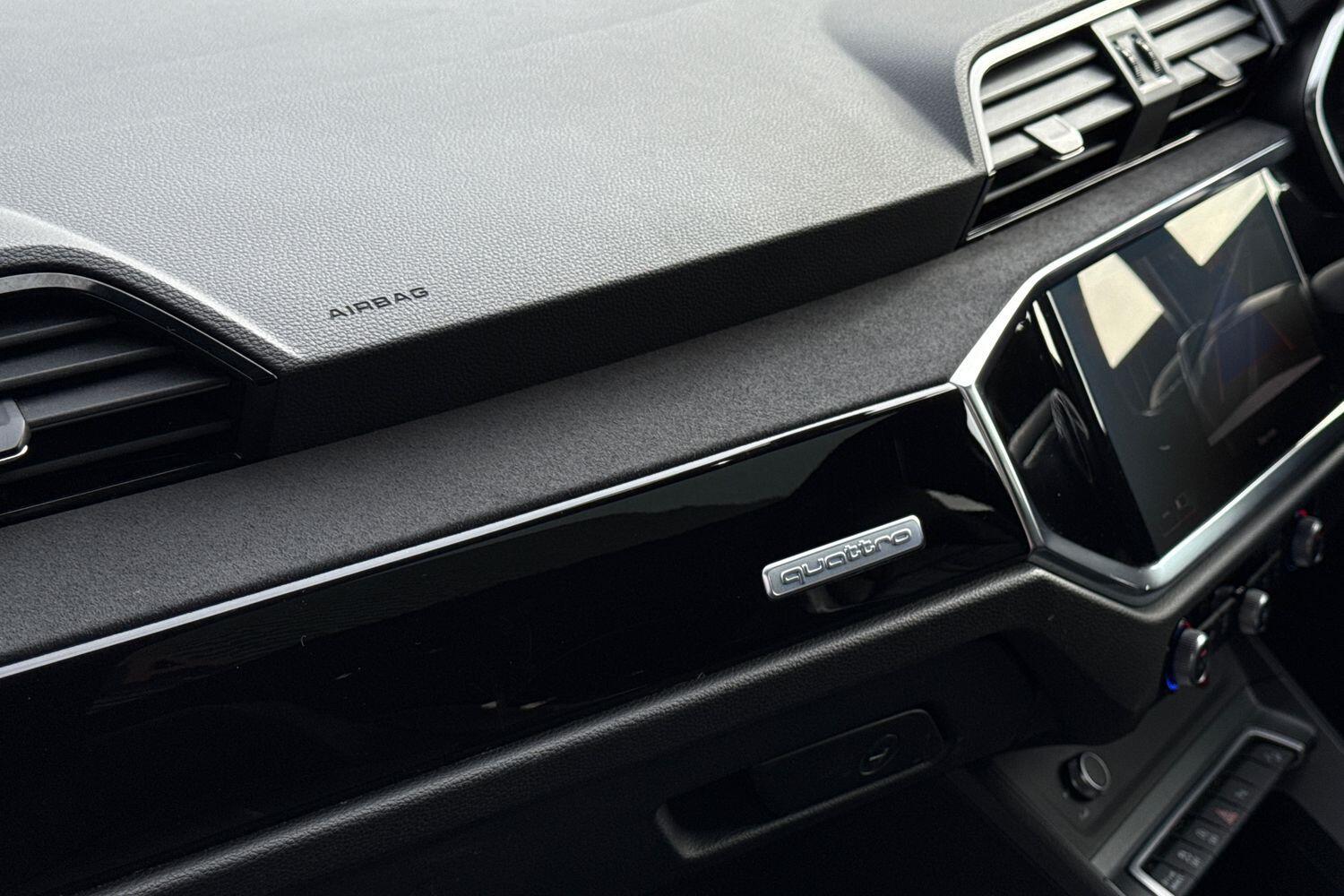 Used Audi RS Q3 2023 for sale - 77624937: Photo 58