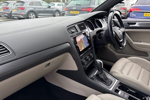 Used Volkswagen Golf 2019 for sale - 76259136: Photo 26