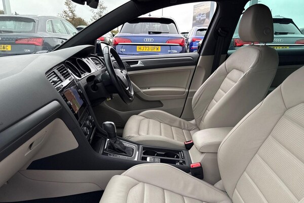 Used Volkswagen Golf 2019 for sale - 76259136: Photo 27