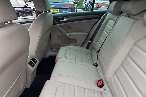 Used Volkswagen Golf 2019 for sale - 76259136: Photo 29