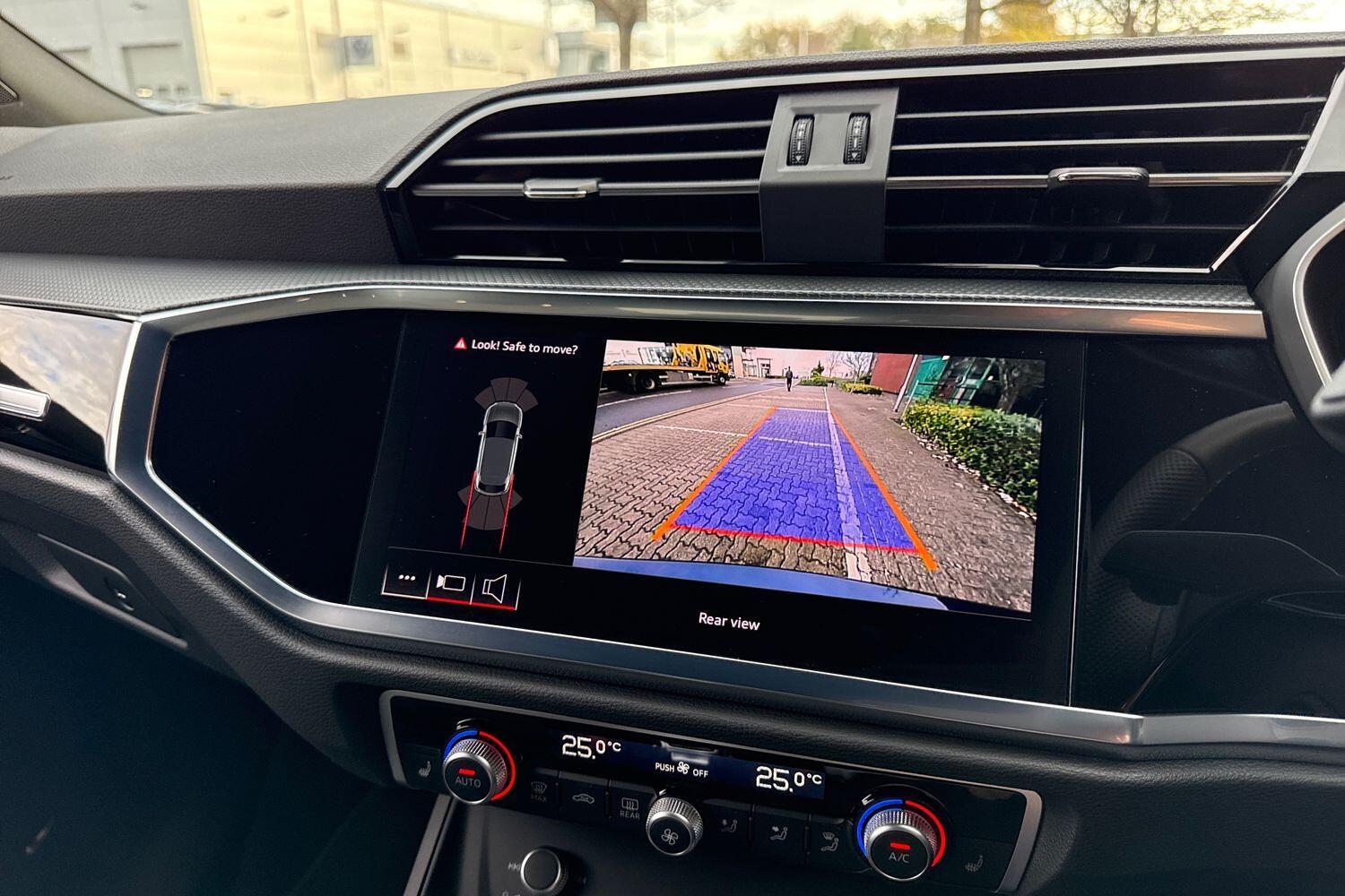 Used Audi Q3 2025 for sale - 76561987: Photo 5