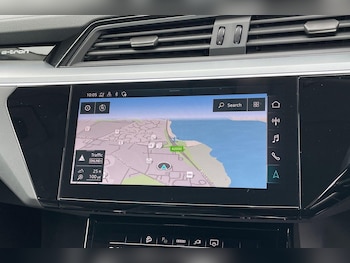Used Audi Q8 e-tron 2023 for sale - 75600202: Photo