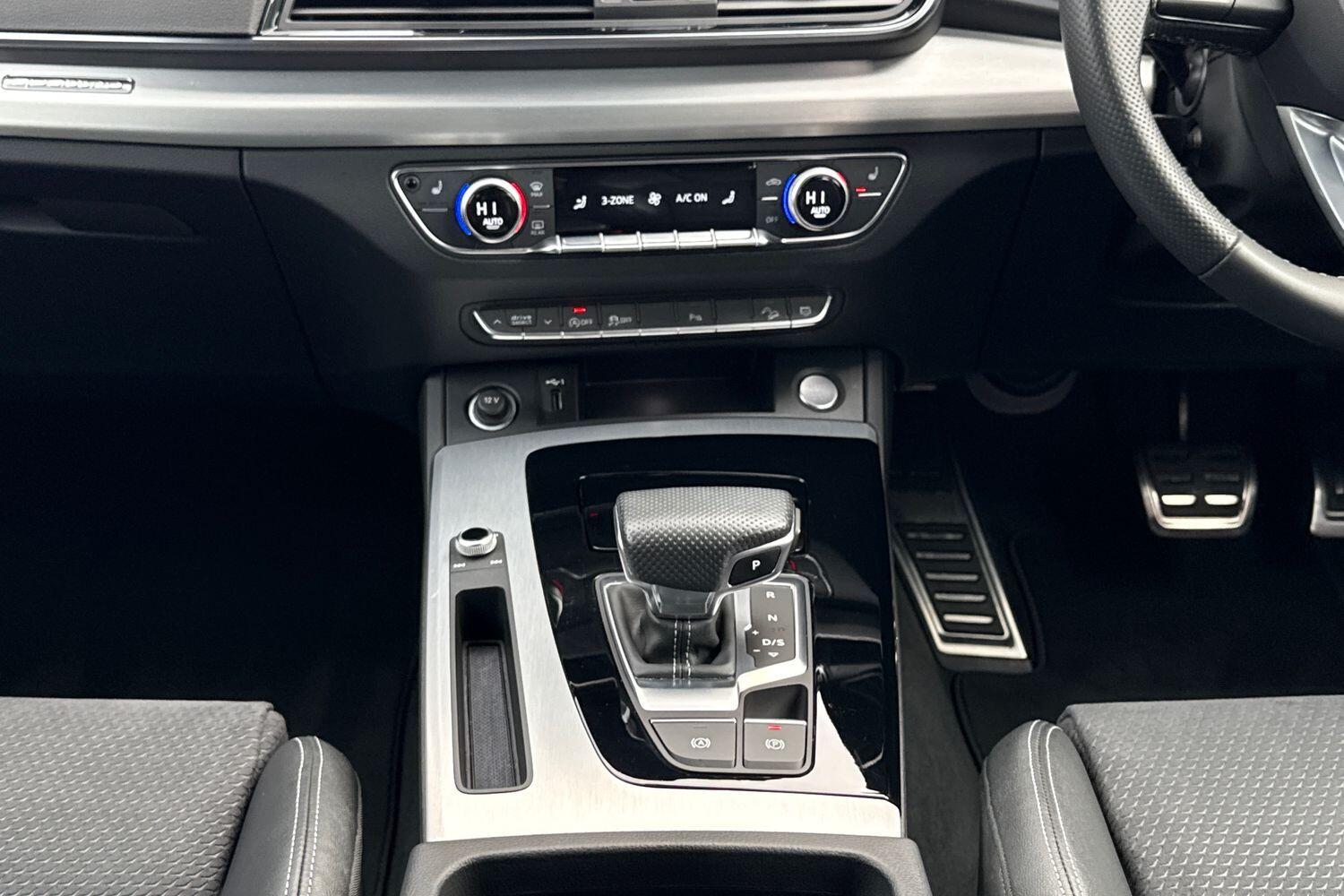 Used Audi Q5 2021 for sale - 76689242: Photo 44