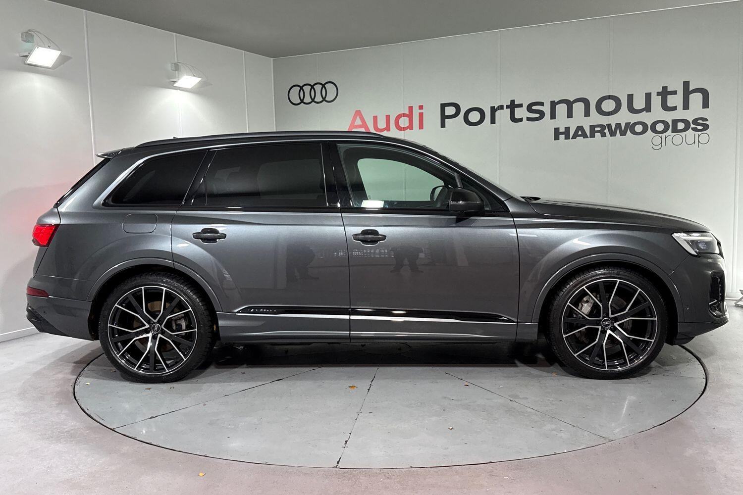 Used Audi Q7 2025 for sale - 76952793: Photo 2