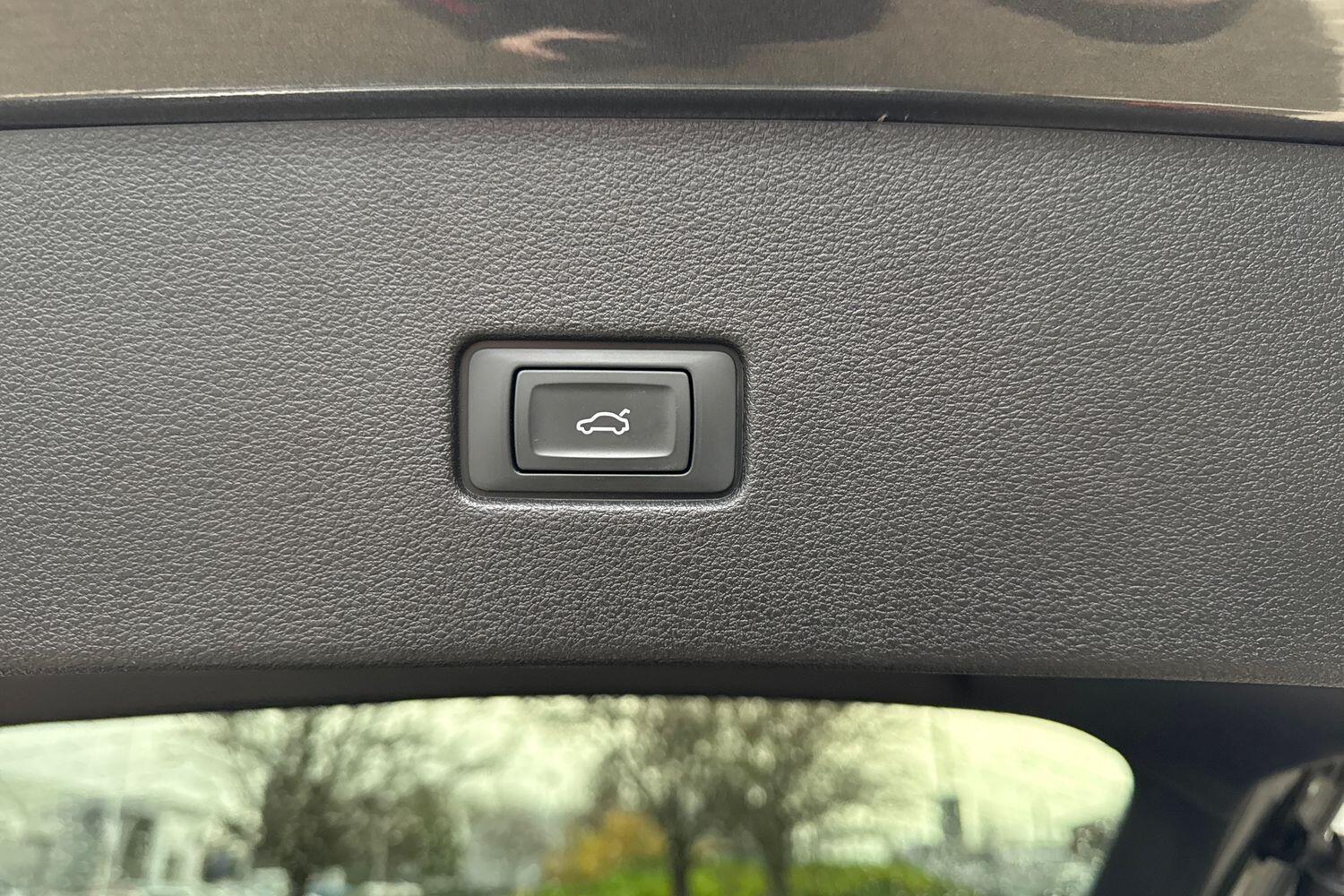 Used Audi Q8 2021 for sale - 76886346: Photo 21