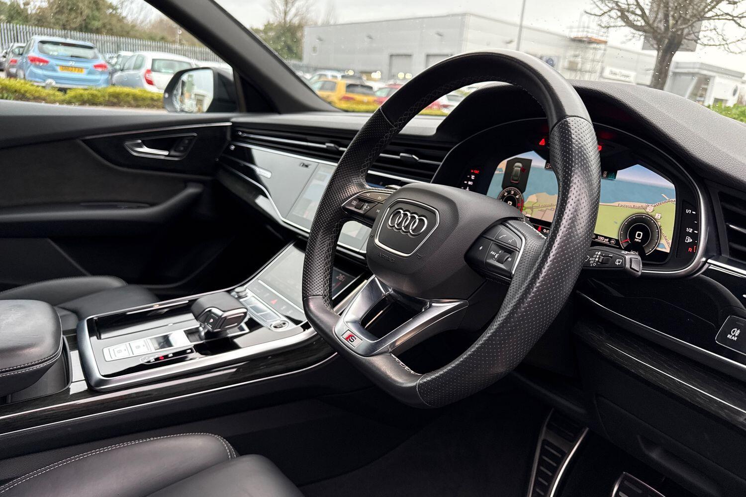Used Audi Q8 2021 for sale - 76886346: Photo 32