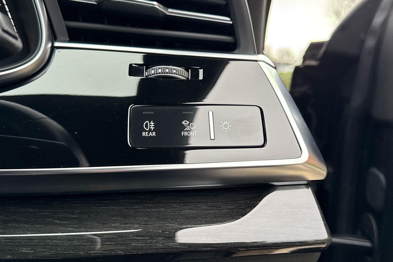 Used Audi Q8 2021 for sale - 76886346: Photo 52