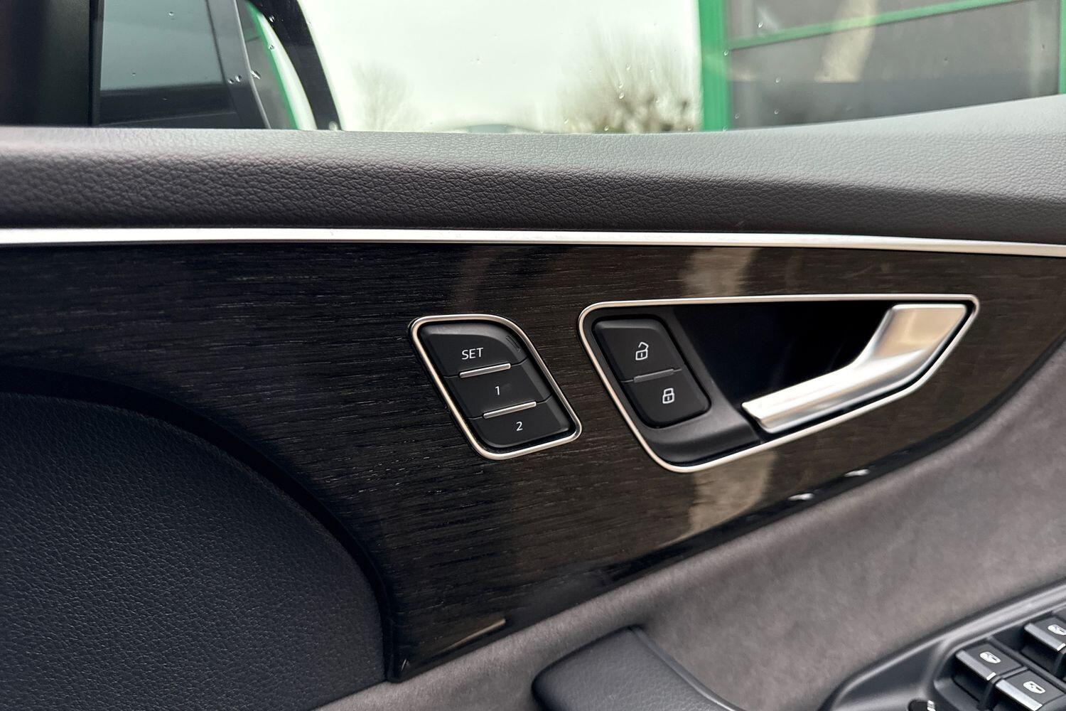 Used Audi Q8 2021 for sale - 76886346: Photo 53