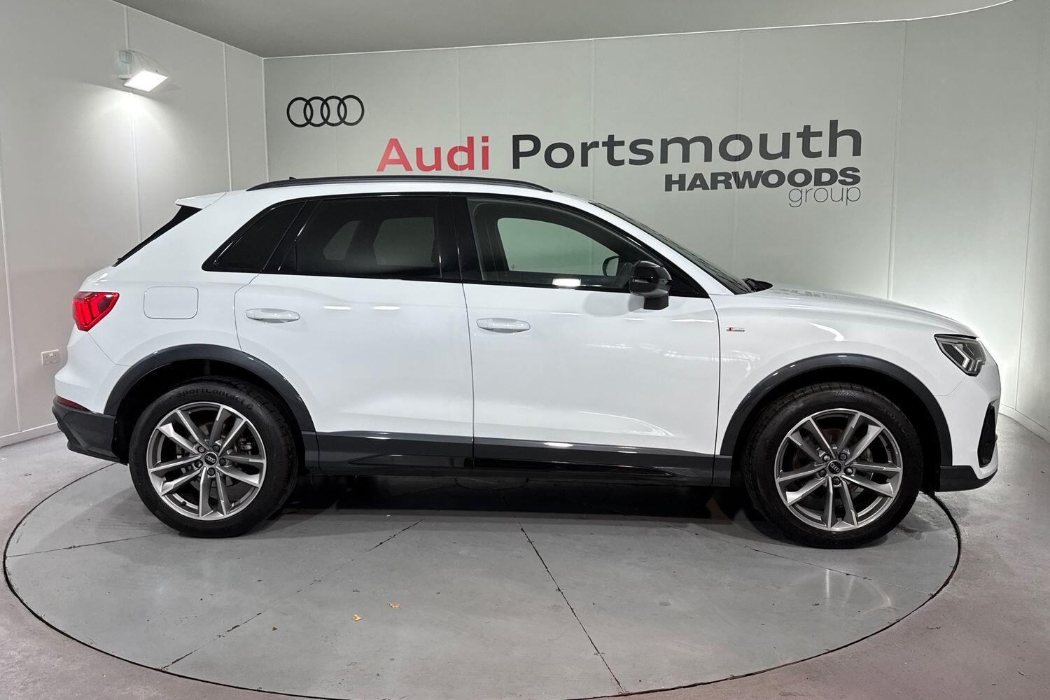 Used Audi Q3 2023 for sale - 76389114: Photo 2