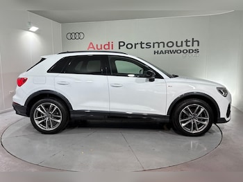 Used Audi Q3 2023 for sale - 76389114: Photo