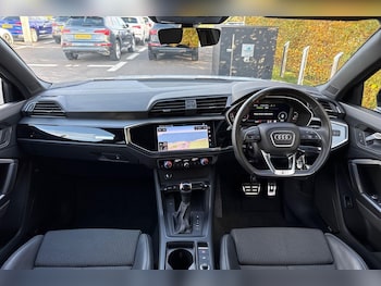 Used Audi Q3 2023 for sale - 76389114: Photo
