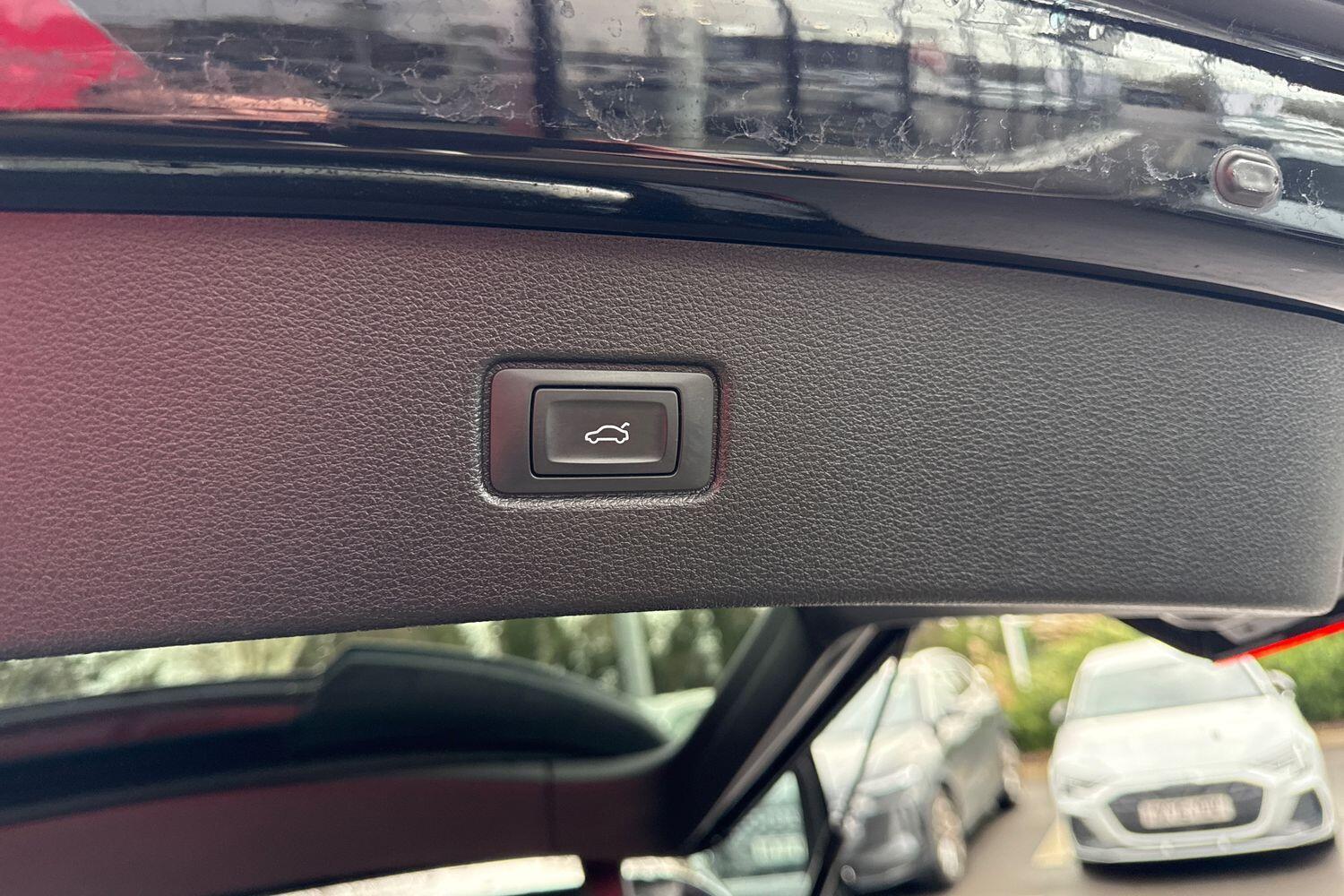 Used Audi Q7 2017 for sale - 77646210: Photo 35