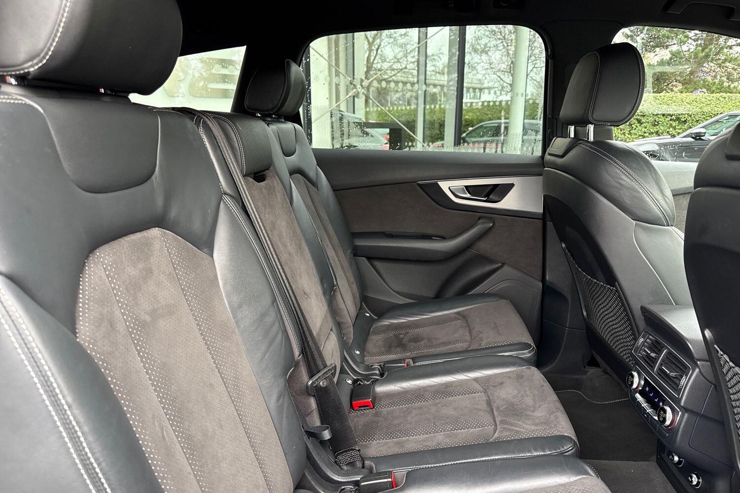 Used Audi Q7 2017 for sale - 77646210: Photo 38