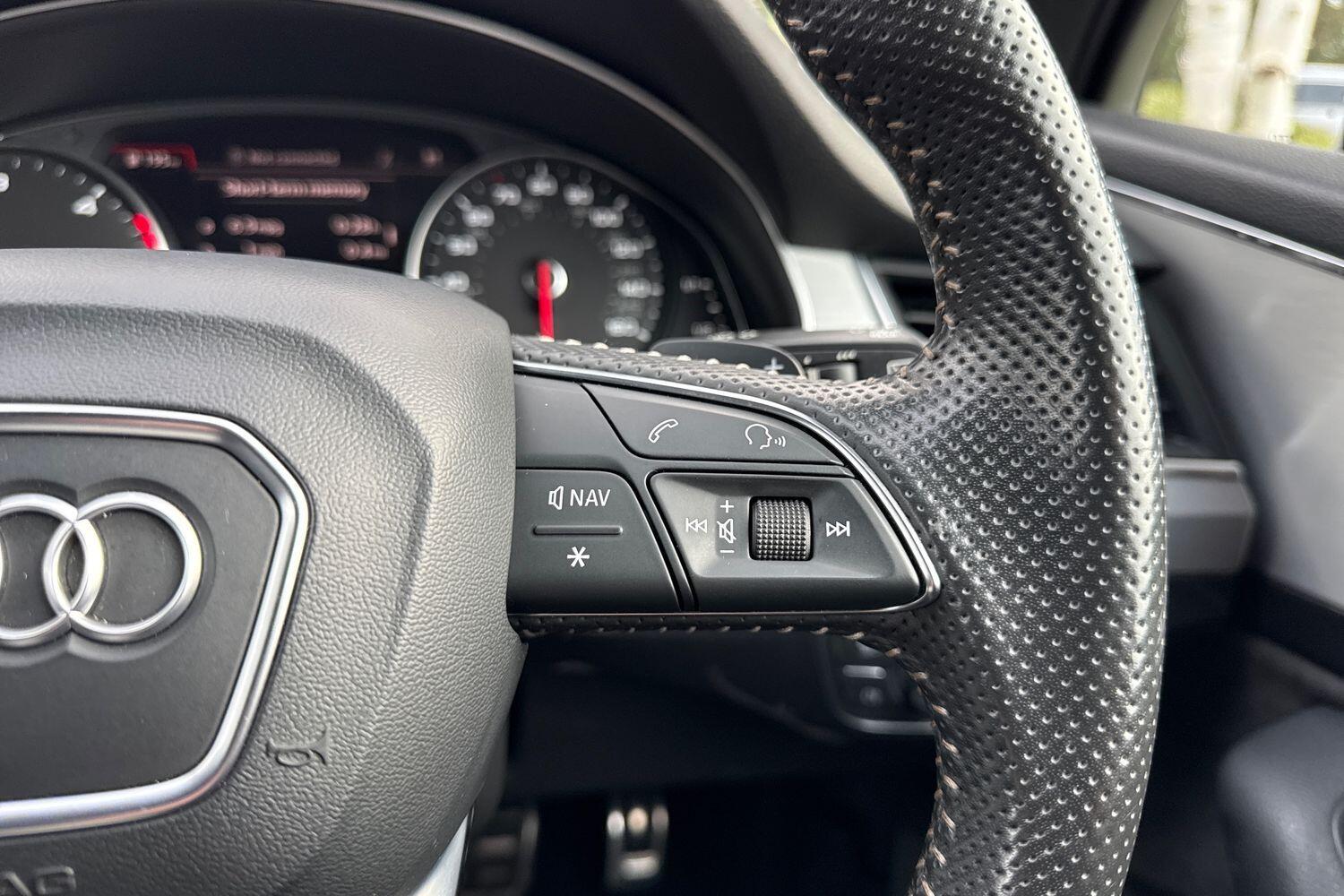 Used Audi Q7 2017 for sale - 77646210: Photo 42