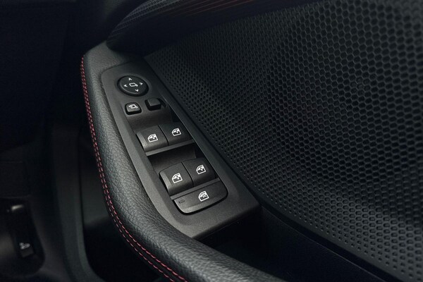 Used BMW 1 Series 2024 for sale - 76215218: Photo 42