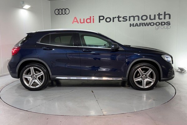 Used Mercedes-Benz GLA 2017 for sale - 76239359: Photo 2